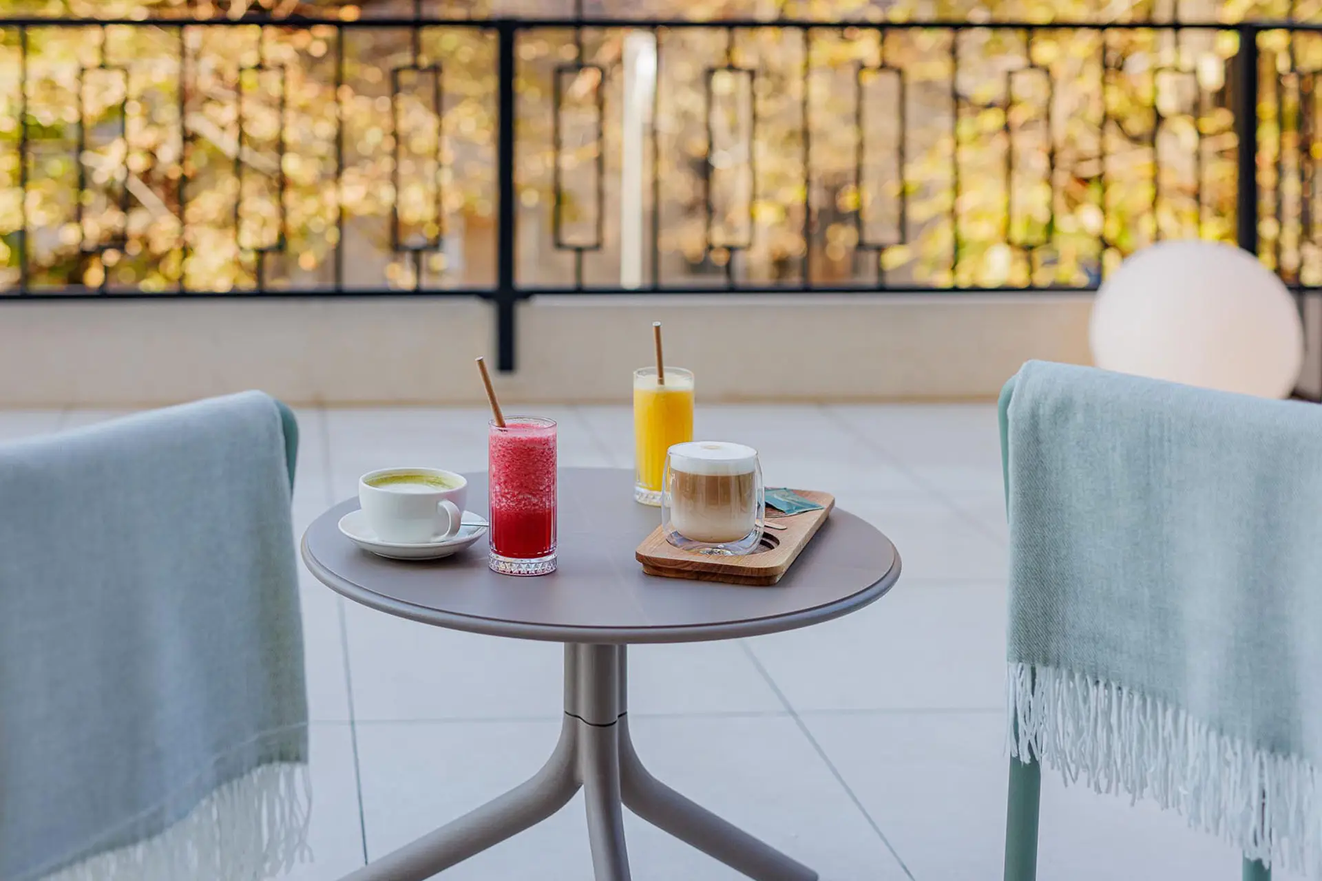 5 Najčešćih Pitanja o Boravku u Hotelu sa 4 Zvezdice – Odgovara Jovana iz Hotela Hogo