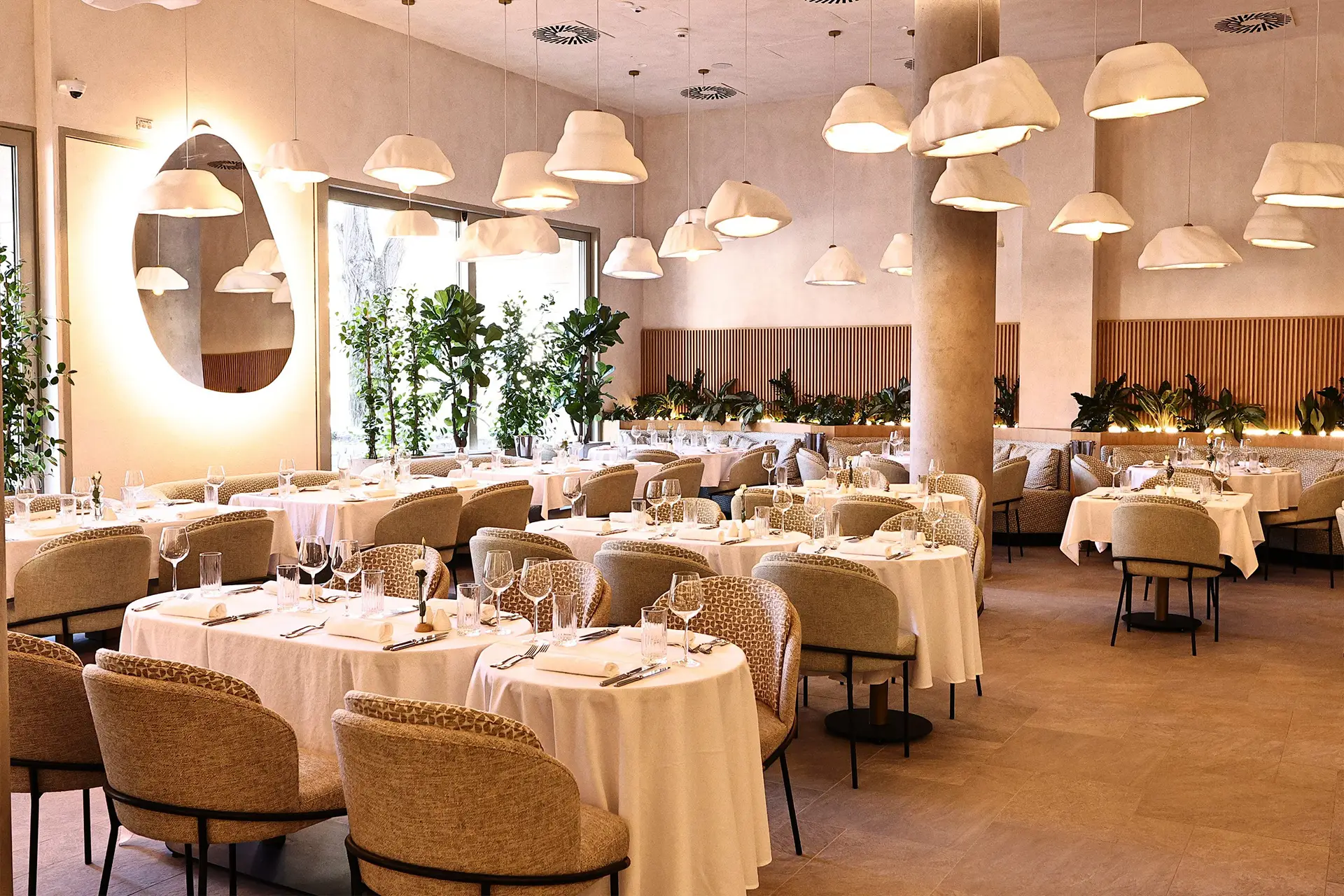 Restoran NEST u Hotelu HOGO